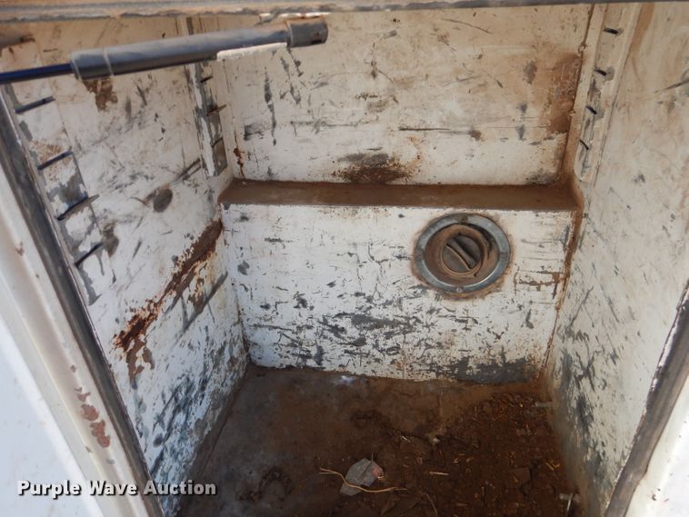 image for item DJ4923 Ford F450 Super Duty  utility / service truck