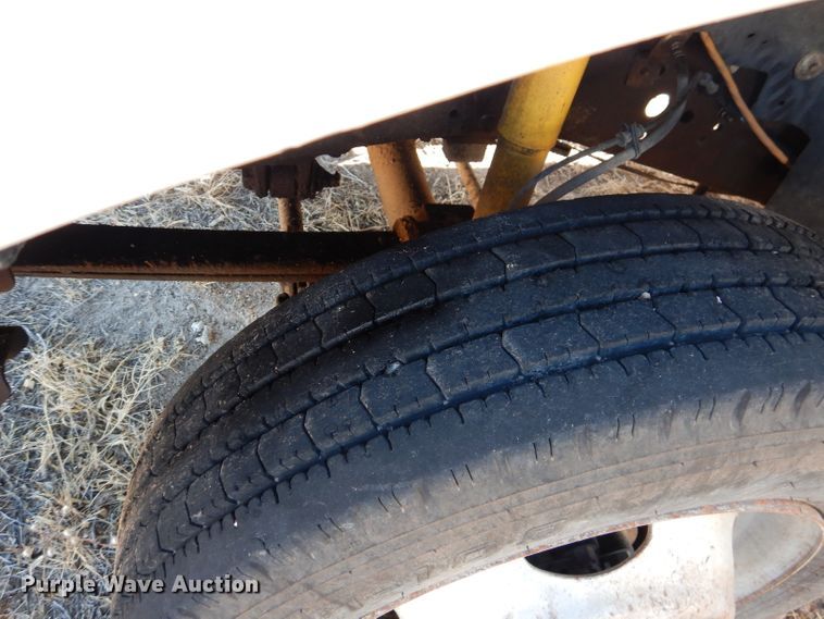 image for item DJ4923 Ford F450 Super Duty  utility / service truck