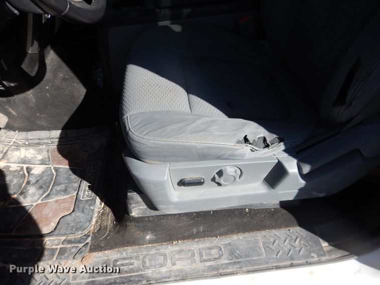 image for item DJ4947 2014 Ford F150  SuperCrew pickup truck