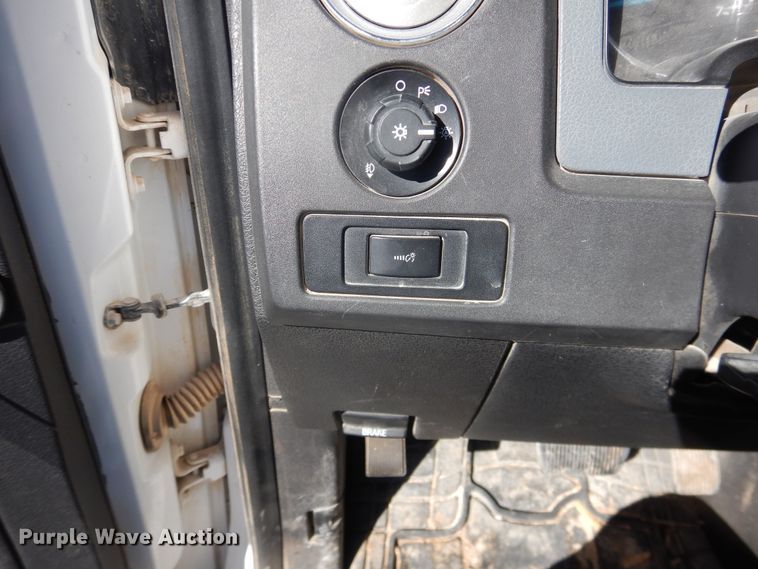 image for item DJ4947 2014 Ford F150  SuperCrew pickup truck