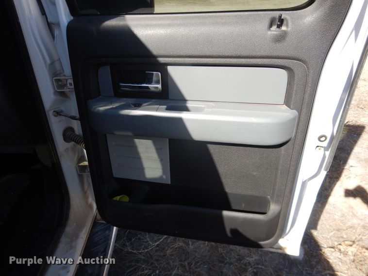 image for item DJ4947 2014 Ford F150  SuperCrew pickup truck