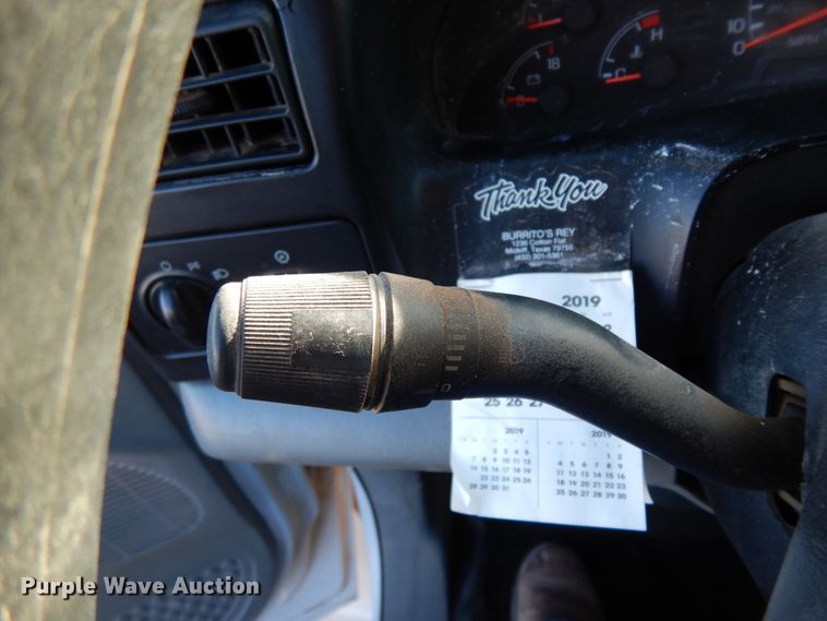 image for item DJ8206 2006 Ford F650  winch truck