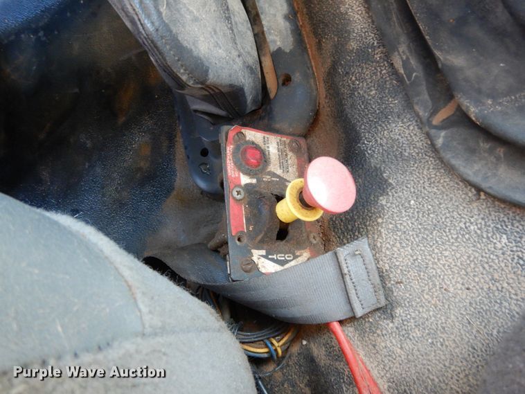 image for item DJ8206 2006 Ford F650  winch truck