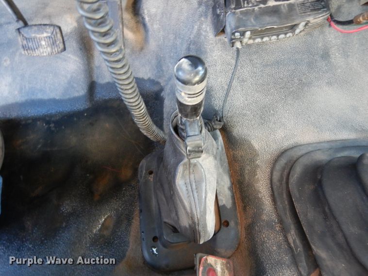 image for item DJ8206 2006 Ford F650  winch truck