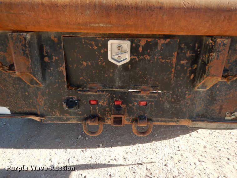 image for item DJ8206 2006 Ford F650  winch truck