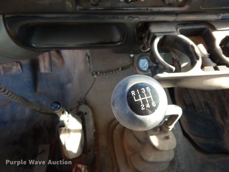 image for item DJ8206 2006 Ford F650  winch truck