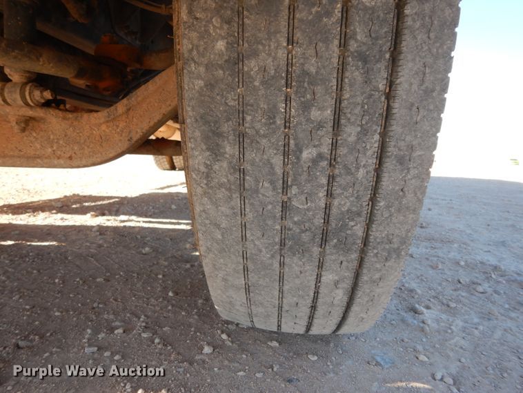 image for item DJ8206 2006 Ford F650  winch truck