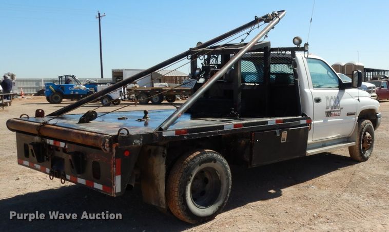 image for item DJ8208 2001 Dodge Ram 3500  winch truck