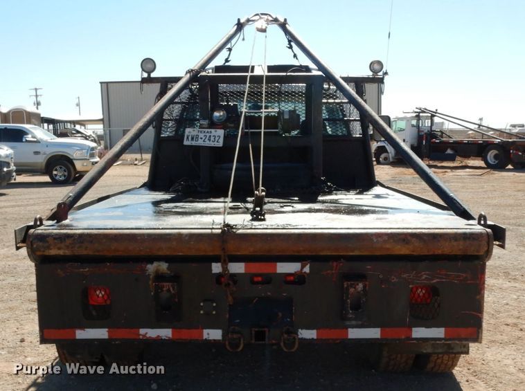 image for item DJ8208 2001 Dodge Ram 3500  winch truck