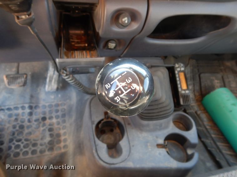 image for item DJ8208 2001 Dodge Ram 3500  winch truck