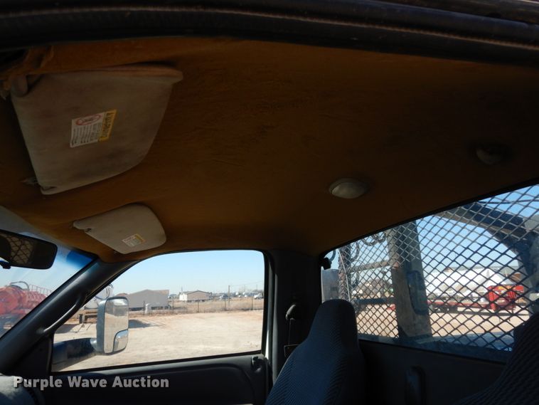 image for item DJ8208 2001 Dodge Ram 3500  winch truck