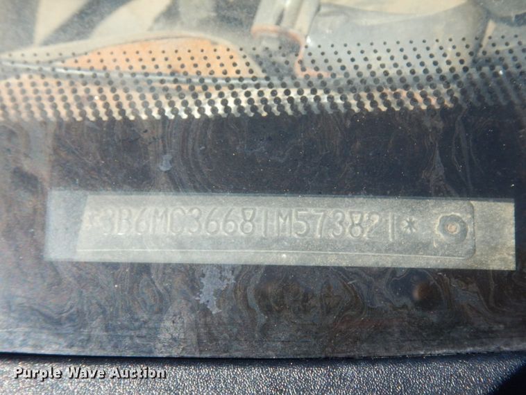 image for item DJ8208 2001 Dodge Ram 3500  winch truck