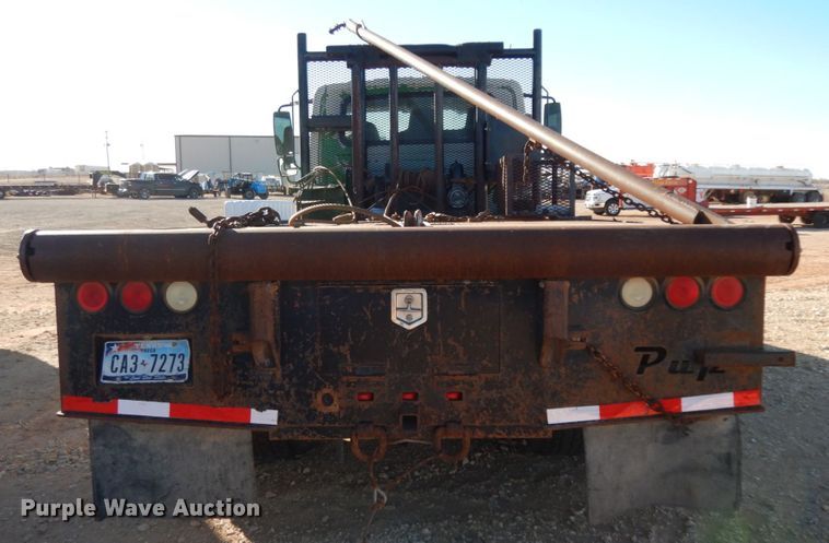 image for item DJ8212 2004 International 4300  winch truck