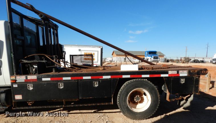 image for item DJ8212 2004 International 4300  winch truck