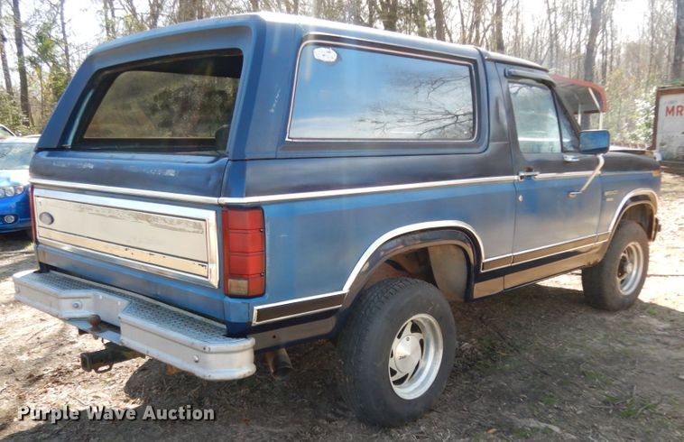 image for item DJ8228 1984 Ford Bronco  SUV