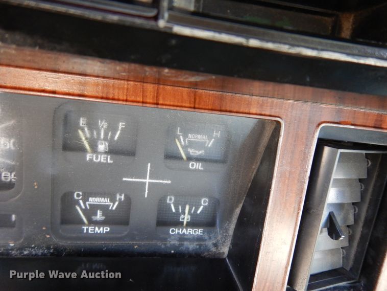 image for item DJ8228 1984 Ford Bronco  SUV