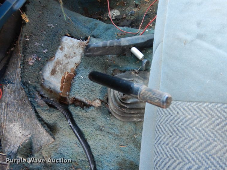 image for item DJ8228 1984 Ford Bronco  SUV