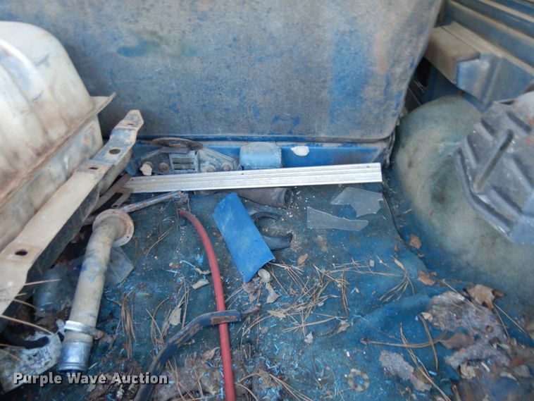 image for item DJ8228 1984 Ford Bronco  SUV