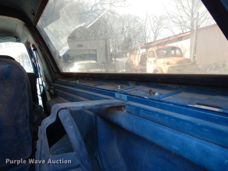 image for item DJ8228 1984 Ford Bronco  SUV