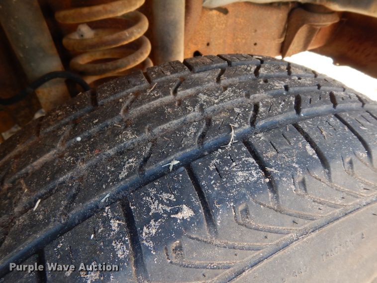 image for item DJ8228 1984 Ford Bronco  SUV