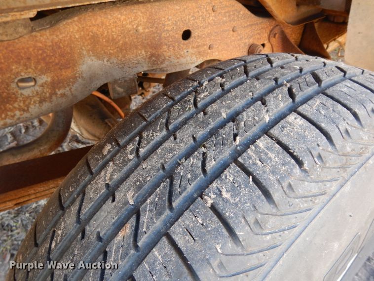 image for item DJ8228 1984 Ford Bronco  SUV