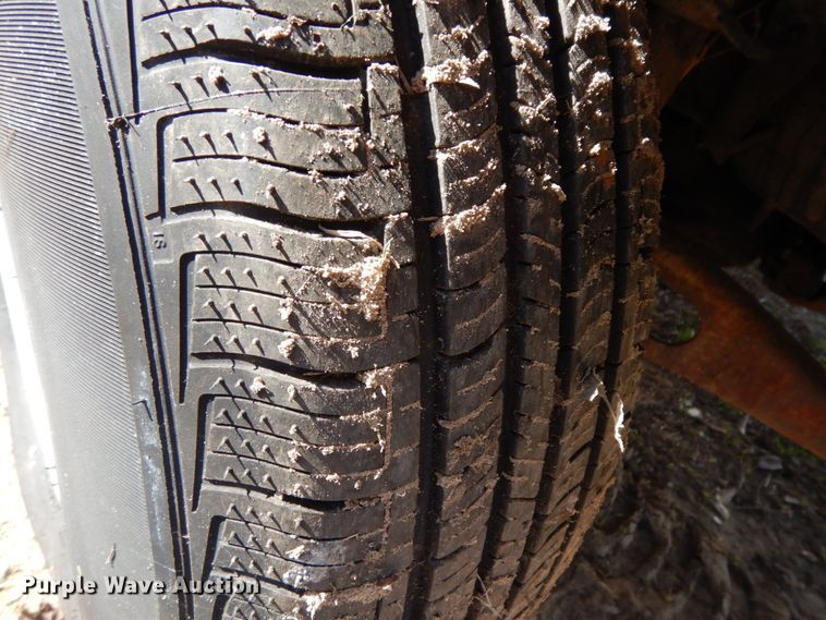 image for item DJ8228 1984 Ford Bronco  SUV