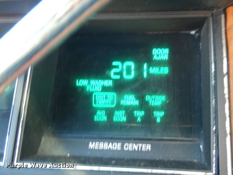 image for item DJ8229 1994 Lincoln Town Car hearse