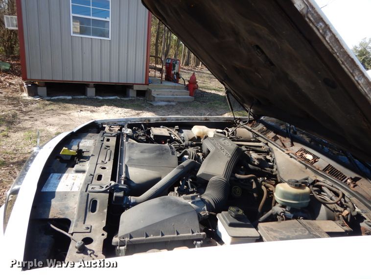 image for item DJ8229 1994 Lincoln Town Car hearse