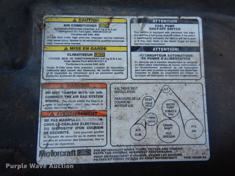 image for item DJ8229 1994 Lincoln Town Car hearse