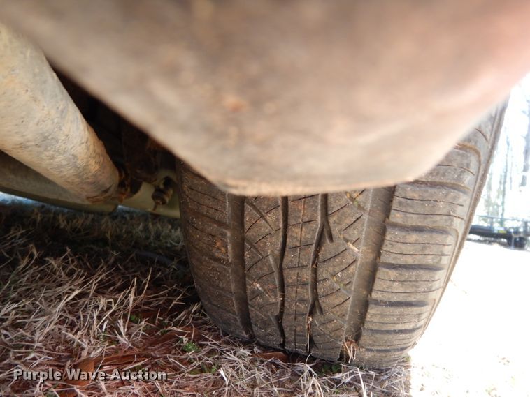 image for item DJ8229 1994 Lincoln Town Car hearse