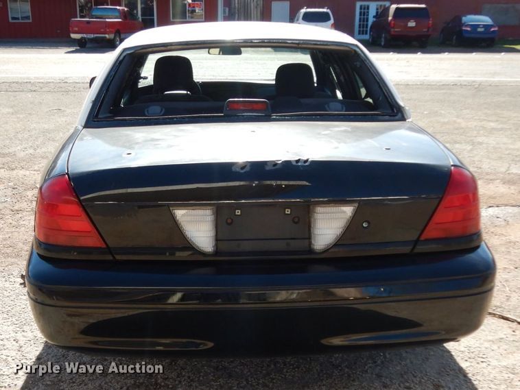 image for item DJ8230 2008 Ford Crown Victoria Police Interceptor