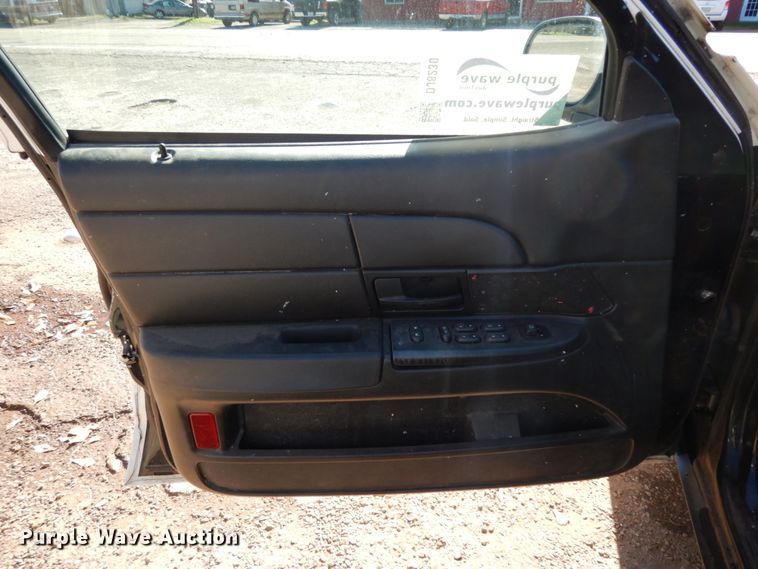 image for item DJ8230 2008 Ford Crown Victoria Police Interceptor