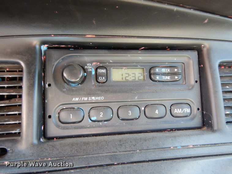 image for item DJ8230 2008 Ford Crown Victoria Police Interceptor