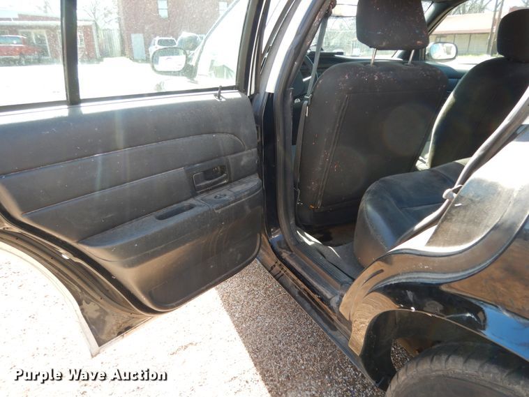image for item DJ8230 2008 Ford Crown Victoria Police Interceptor