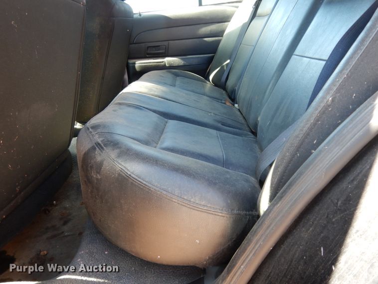 image for item DJ8230 2008 Ford Crown Victoria Police Interceptor