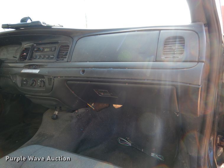 image for item DJ8230 2008 Ford Crown Victoria Police Interceptor