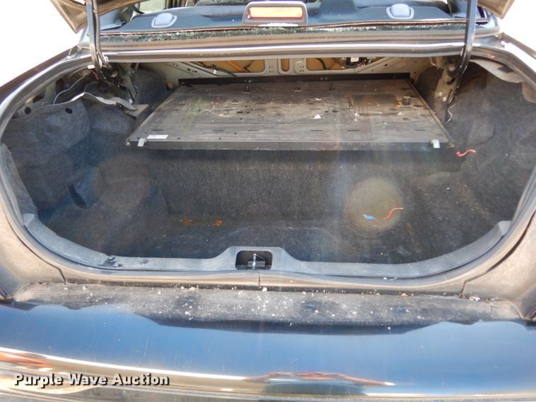 image for item DJ8230 2008 Ford Crown Victoria Police Interceptor