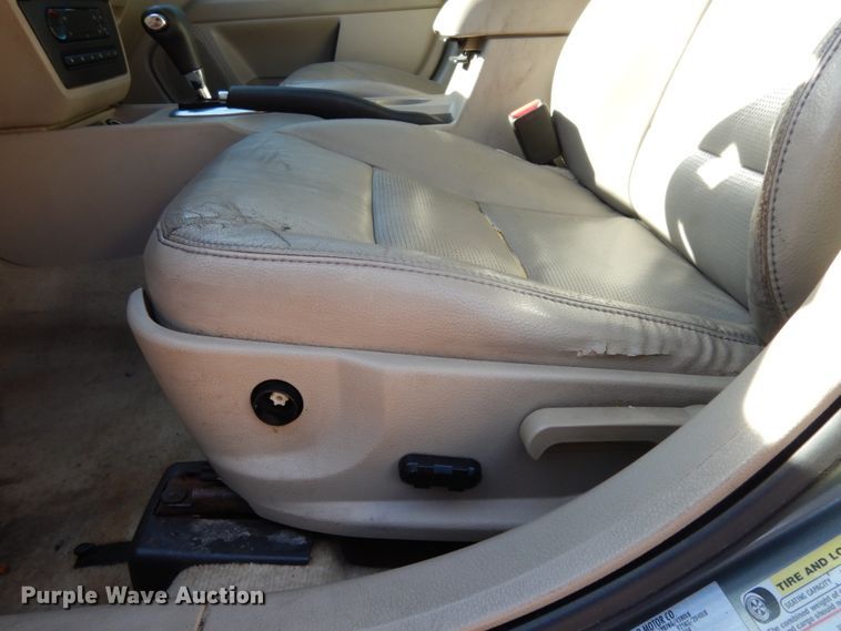 image for item DJ8231 2006 Ford Fusion