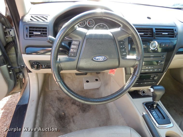 image for item DJ8231 2006 Ford Fusion