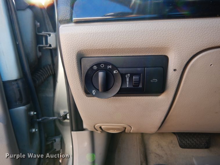 image for item DJ8231 2006 Ford Fusion