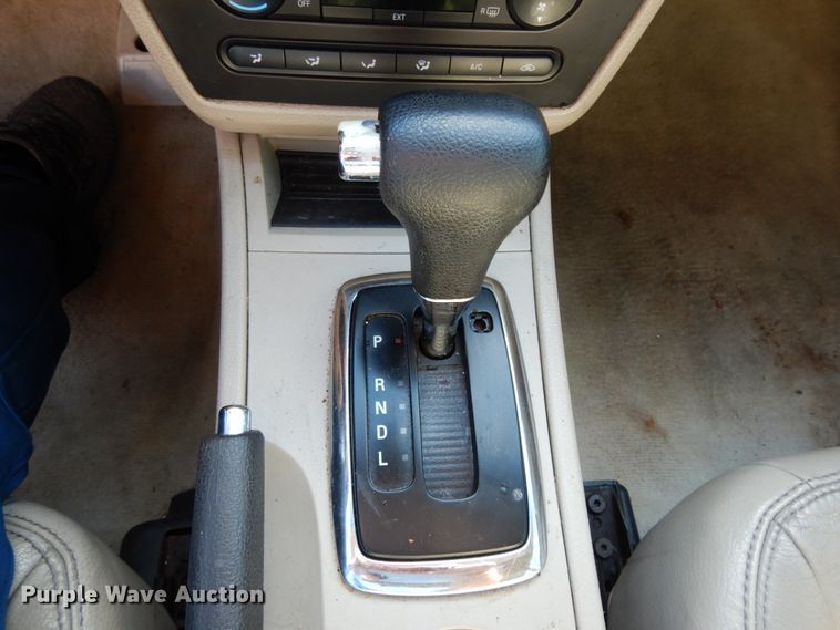 image for item DJ8231 2006 Ford Fusion