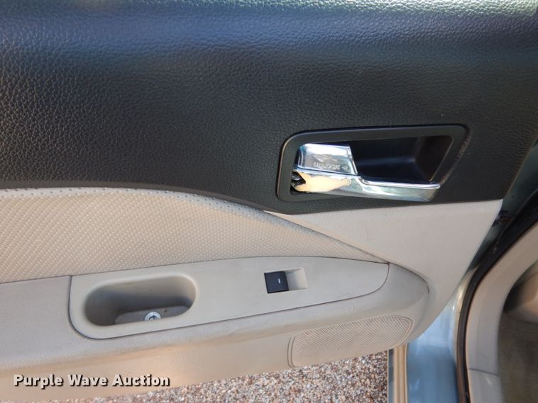 image for item DJ8231 2006 Ford Fusion