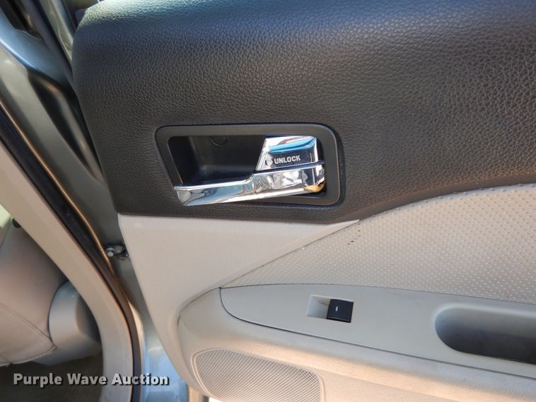 image for item DJ8231 2006 Ford Fusion