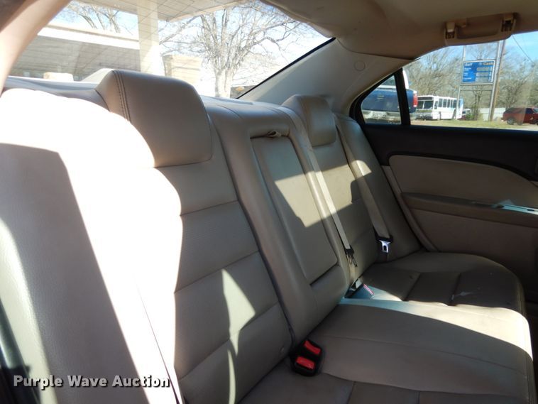 image for item DJ8231 2006 Ford Fusion