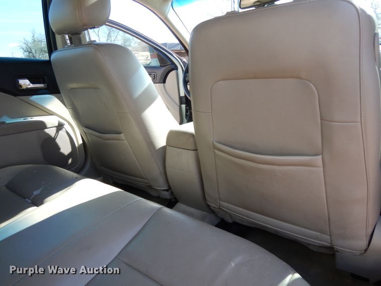 image for item DJ8231 2006 Ford Fusion