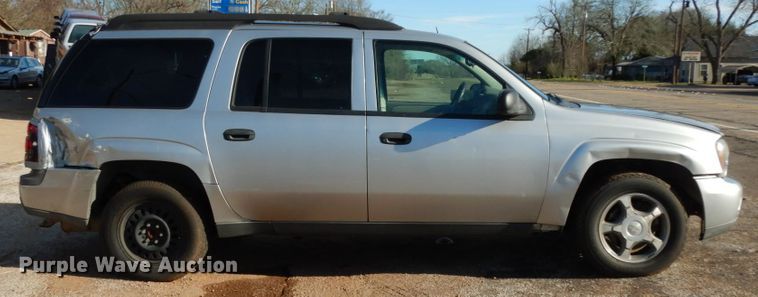 image for item DJ8232 2005 Chevrolet TrailBlazer  SUV