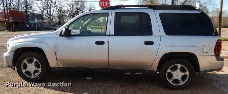 image for item DJ8232 2005 Chevrolet TrailBlazer  SUV