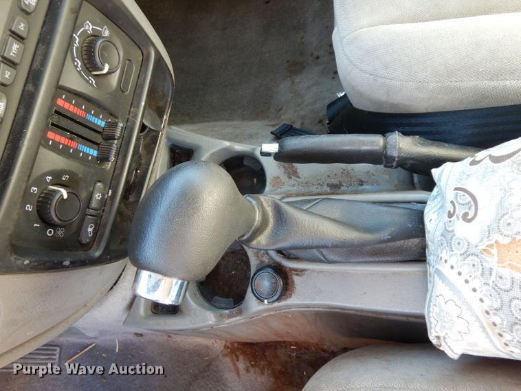 image for item DJ8232 2005 Chevrolet TrailBlazer  SUV