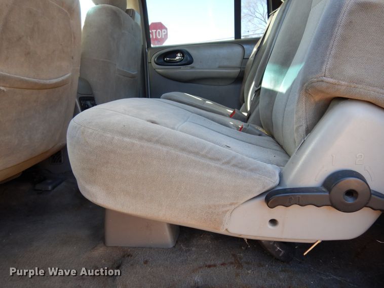 image for item DJ8232 2005 Chevrolet TrailBlazer  SUV