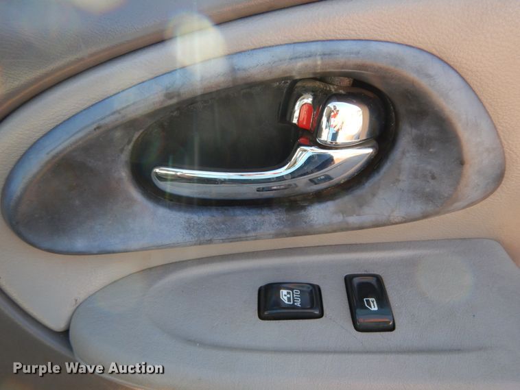 image for item DJ8232 2005 Chevrolet TrailBlazer  SUV